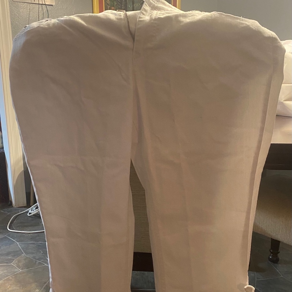 Capri pants